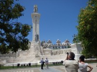 Cádiz - pomník tvůrcům první španělské ústavy