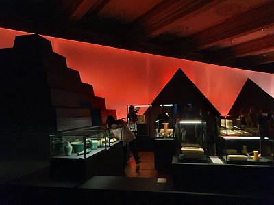cas-se-uz-davno-neboji-pyramid.jpg