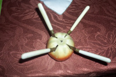 Chanukové jablko  s nožíky