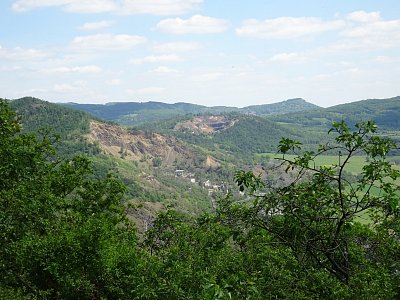 dsc00137-ceske-stredohori-ukrajuji-kamenolomy.jpg