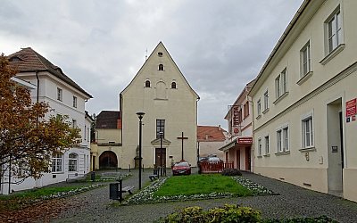 dsc01640-kostel-sv.-ludmily.jpg