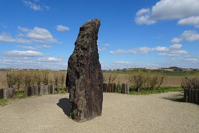 dsc04217-menhir.jpg