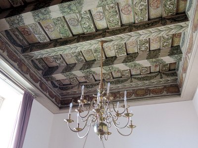 Dřevěný strop v salonku Masarykova bytu