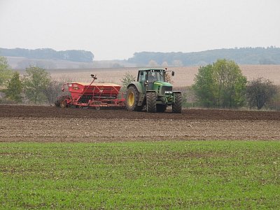 dscn1797-traktor.jpg