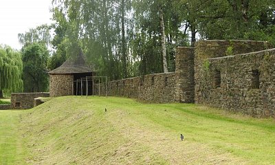 dscn3944-hradby.jpg