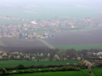 Cestou dolů už bylo vše v mlze a v dešti. Moc se to vylepšit nedalo