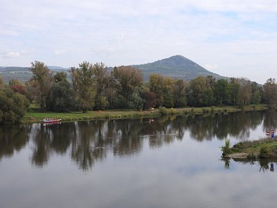 dscn9708-labe-a-radobyl-z-rozhledny.jpg