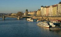 Na tváři mě lechtá babí léto, už je říjen, podzim pospíchá …