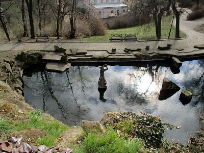 jezírko s Herkulem