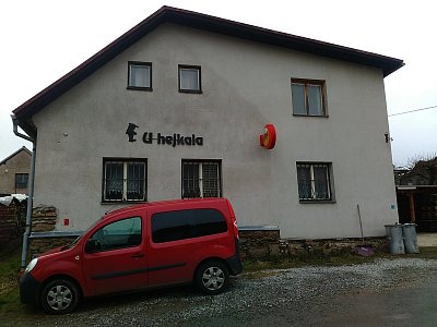 Mírovka - restaurace U hejkala na návsi