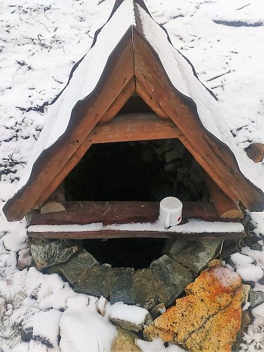 Nechybí zde ani hrneček. My jsme neochutnali, dnes nám tekutiny nescházely.