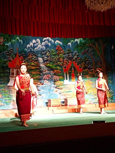 Představení laoské verze starobylé Ramajámy