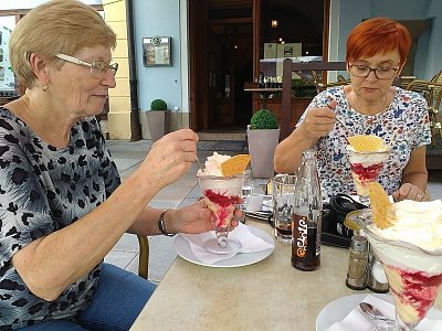 Po výstupu do věže kostela Nanebevzetí P. Marie musí následovat odměna, že?