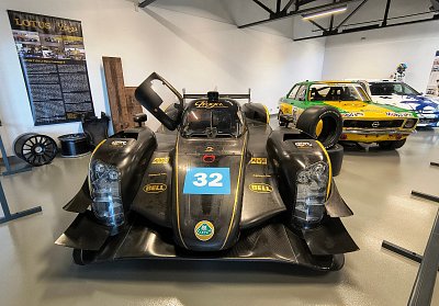Lotus T 128