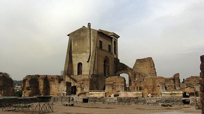 img-3783-dum-na-palatinu-case-dei-grifi.jpg