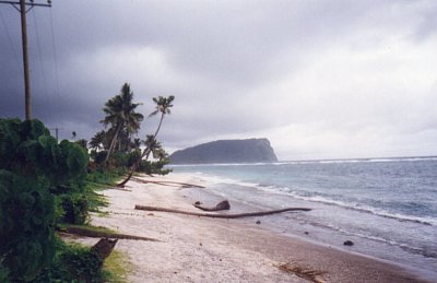 Samoa - jih Upolu s pohledem na ostrov Nuutele