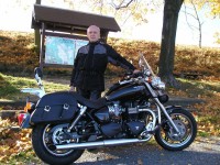 Pan Rehberger se svou motorkou