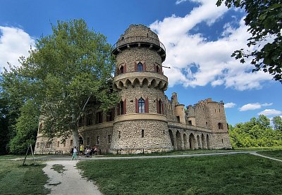 januv-hrad-1.jpg