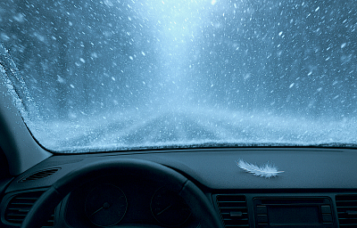 O štěstí a bílém pírku