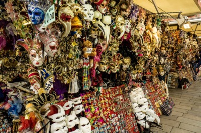 masks-337980_1280.jpg