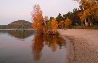 Podzim u jezera