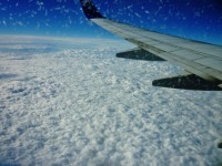 Cesta domů /mraky a mráz na okně letadla/ zase příště !