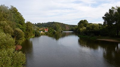 Berounka pod Karlštejnem