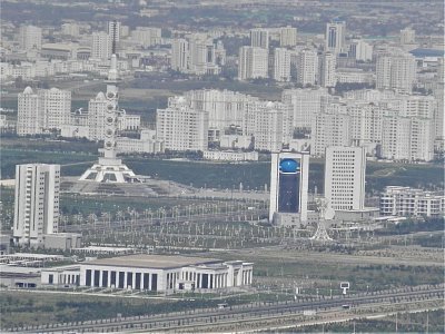 Pohled na nový Ašgabat od televizní věže