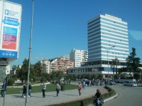 Tirana z autobusu - tady mám ještě foťák