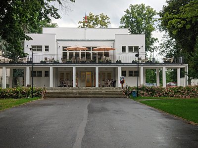 Pavilon v Lounech