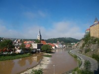 Podhradí hradu Ledeč n. Sázavou se splavem