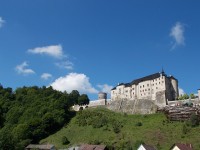Ano,je to hrad Český  Štenberk.