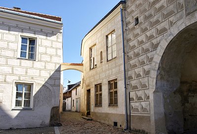 pruchod-jemnicka-brana.jpg