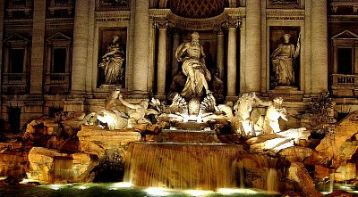 Fontána di Trevi, jeden z ikonických symbolů Říma *