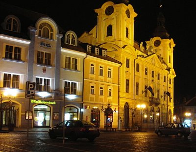 Velké náměstí v noci