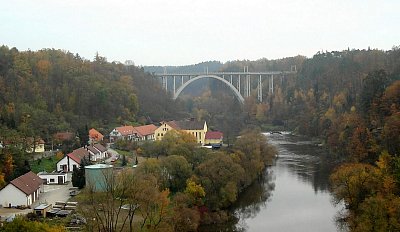 Bechyně 8 - pohled na unikátní bechyňský most