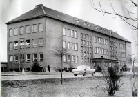 Škola ve Dvořákově ulici v šedesátých letech