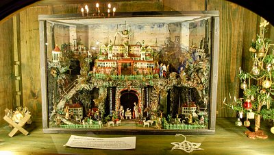 skrinovy-betlem-z-19.-stoleti.jpg