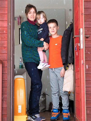 Ukrajinská rodina v řevnickém kempu