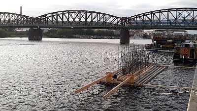 Oslava Vltavy – (nejen) audiovizuální světelná instalace na Vltavě