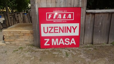 uzeniny-z-masa.jpg