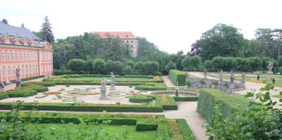 zámecká zahrada na Dobříši