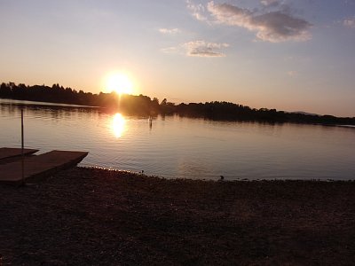 Slunce zapadá na Lipnem