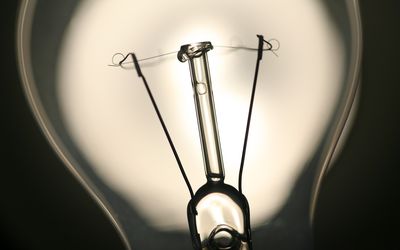 Klasické Edisonovy žárovky
definitivně končí. Už od září