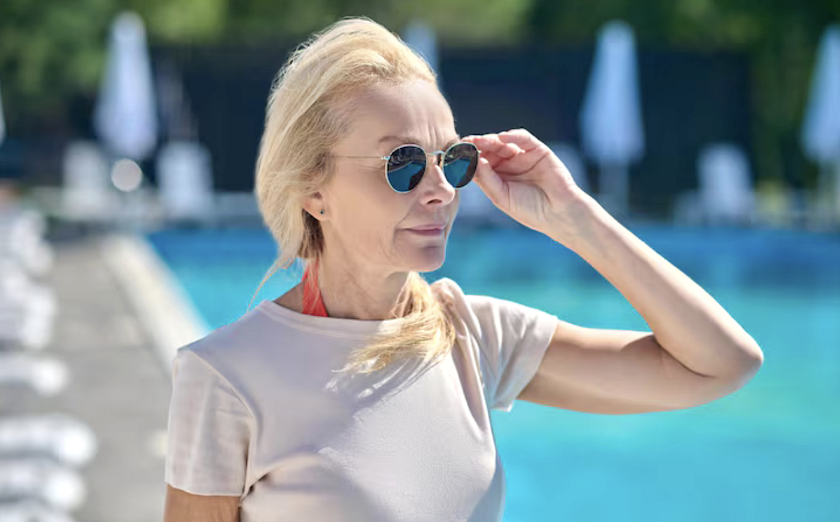 Teplé letní dny se blíží. I ve vedru může být dáma elegantní, bez ohledu na věk